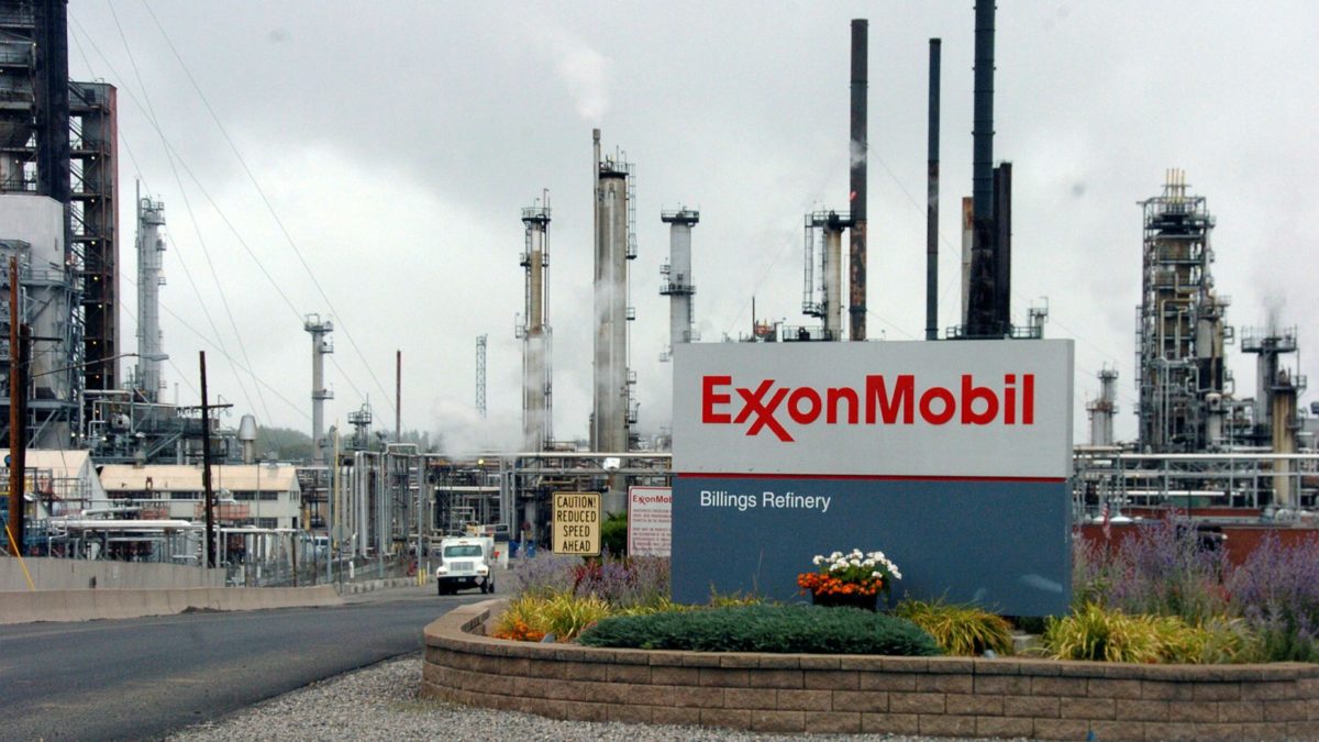 Exxon Mobil (XOM:NYE) Beats on Profit, Misses on Sales