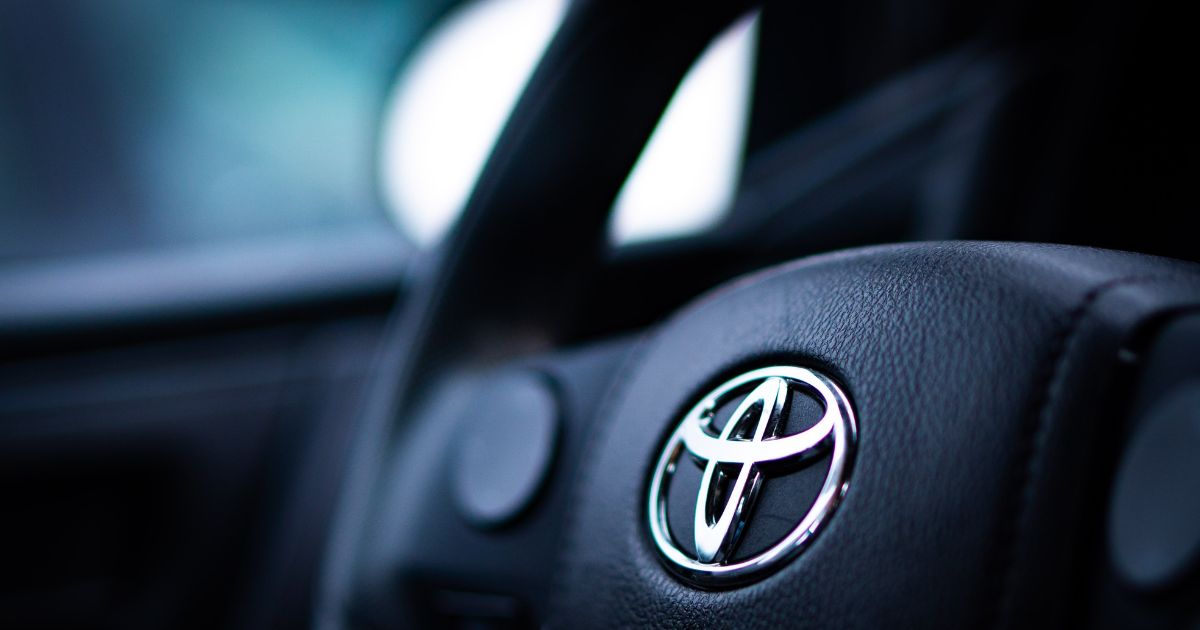 Toyota Stock Shines Despite EV Crisis: Industry Insight