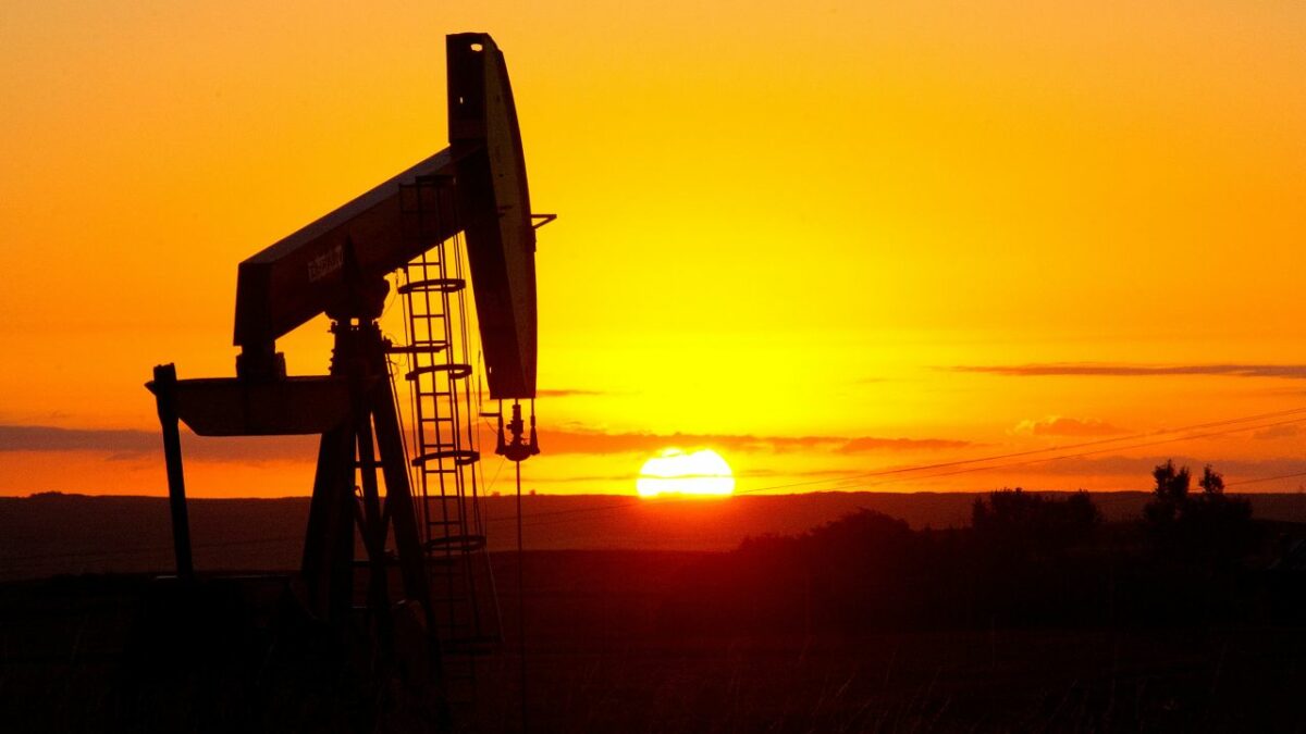 Why Now Could Be the Best Time to Sell Oil and Energy Stocks